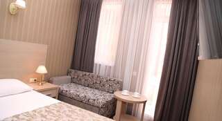 Гостиница У Заполярья отель Сочи Стандартный двухместный номер с 1 кроватью или 2 отдельными кроватями и балконом-2