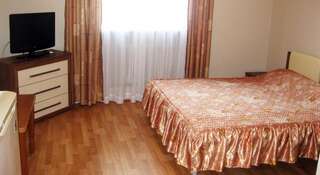 Гостиница У Заполярья отель Сочи Стандартный двухместный номер с 1 кроватью или 2 отдельными кроватями-1
