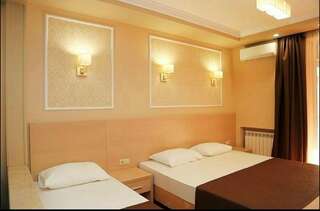 Гостиница У Заполярья Сочи Семейный номер-студия-1